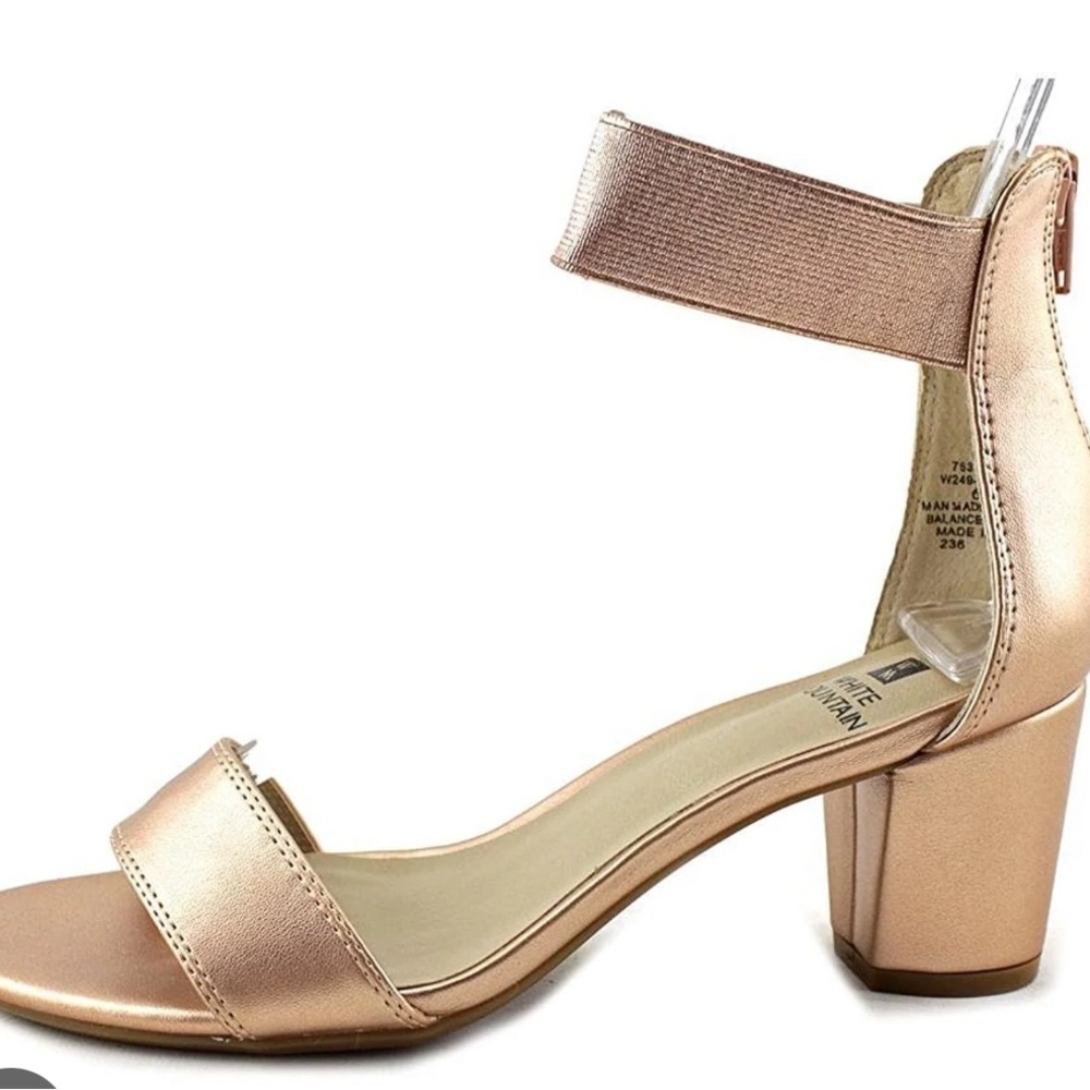 Women’s rose gold White Mountain Elinie ankle strap heels Size 7